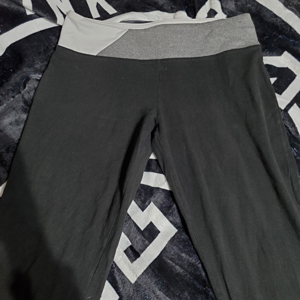 SO brand leggings